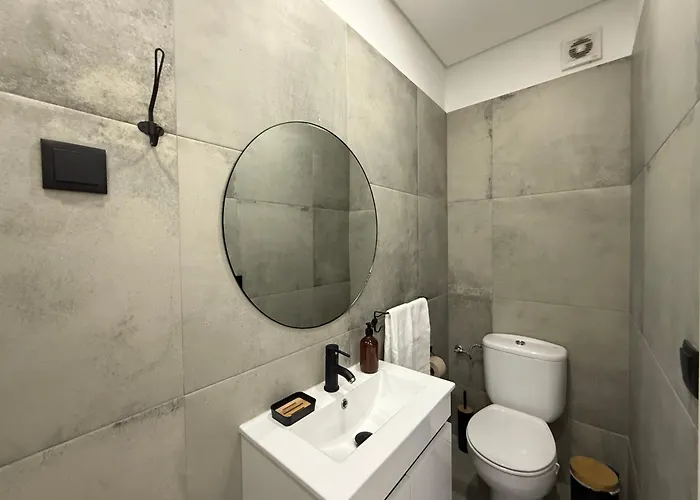 Lions By Perpetual Relax 布拉加